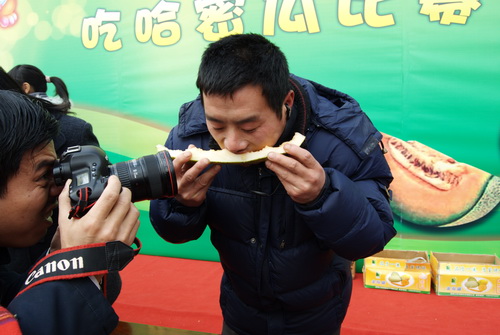 2011 ���Aͤ�(zh��n)�´��[Ԫ�����(d��ng)-�Թ��ܹϱ�ِ���D����