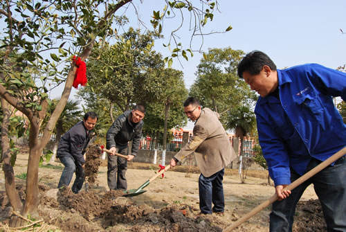 �����L(zh��ng)���͡�����(hu��)��ϯ���y�A�����a(ch��n)�����L(zh��ng)������|(zh��)�z�����L(zh��ng)�ɣ��ֲ��