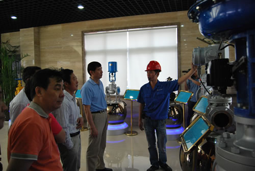 �Aͤ�(zh��n)�˴������ϯ���ͬ־���Ϻ������y�T�S�a(ch��n)Ʒչ�d���^