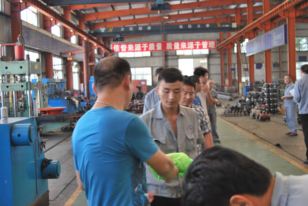 �̿�ο���ߜ�܇�g���I(y��)���ˣ�2��