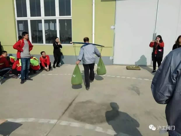 �Ϻ������y�T�S���ӡ�2017��ζ���I(y��)�Ļ��ꡱ��I(y��)���T�λ�ӣ��D7��