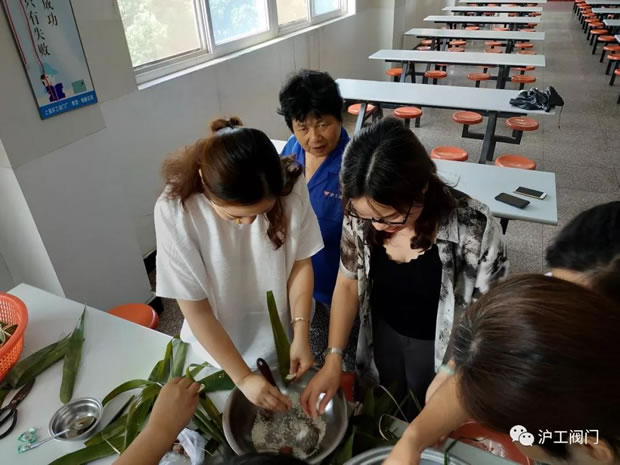 �Ϻ������y�T�S�_չ�����h��������2018���繝(ji��)���}��ӣ��D5��