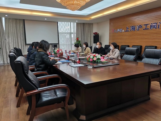 �ζ��^(q��)����(li��n)����ϯ���d������һ�����L�{(di��o)����˾������غ͏�(f��)����r���D1��