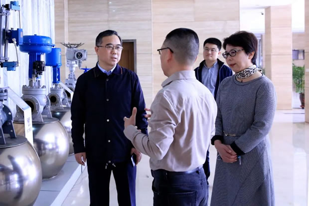 �ζ��^(q��)ί��ί���M�������LҦ�l(w��i)�A�W�R�Ϻ������y�T�S�����F�����޹�˾�_չ���L�{(di��o)�й������D1��